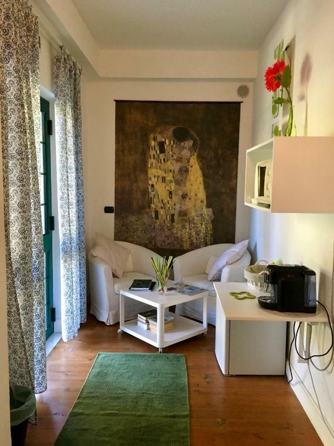 Leivi Il Nido Della Rondine B&B 외부 사진